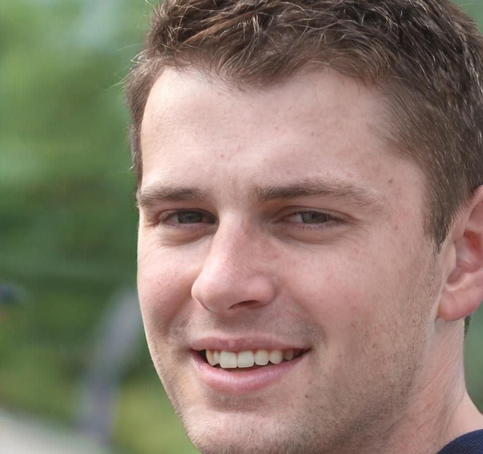 Lennart Brinkmann, Systemarchitekt